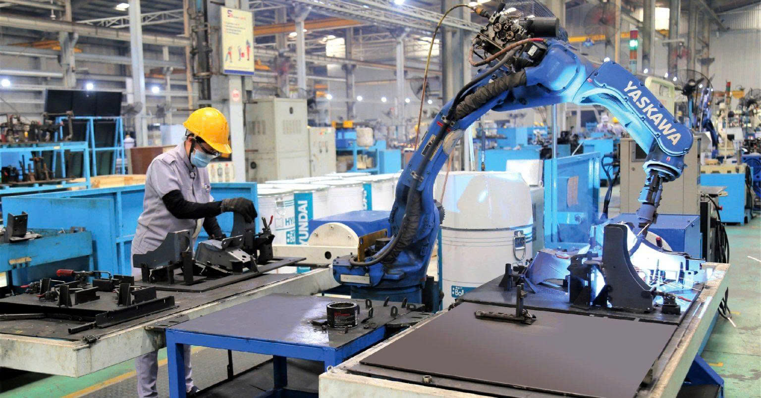 ĐƠN HÀNG SẢN XUẤT CẢ SẢN PHẨM CƠ KHÍ, TẤM HỢP KIM LOẠI THÁNG 10/2025