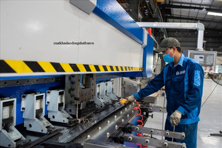 XUẤT KHẨU LAO ĐỘNG ĐÀI LOAN ĐƠN HÀNG BẢO TRUYỀN